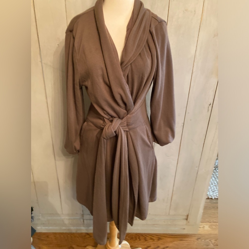 Soma Intimates women’s Robe Rayon Blend Jeweled Brown Knee Length Size-Lg Soft